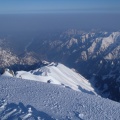2013-05-05 044.JPG -- The way down: Hayatsuki Ridge: 2300m down all the way
