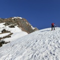 P1020349.JPG -- The first meters along the ridge, easy snow walking